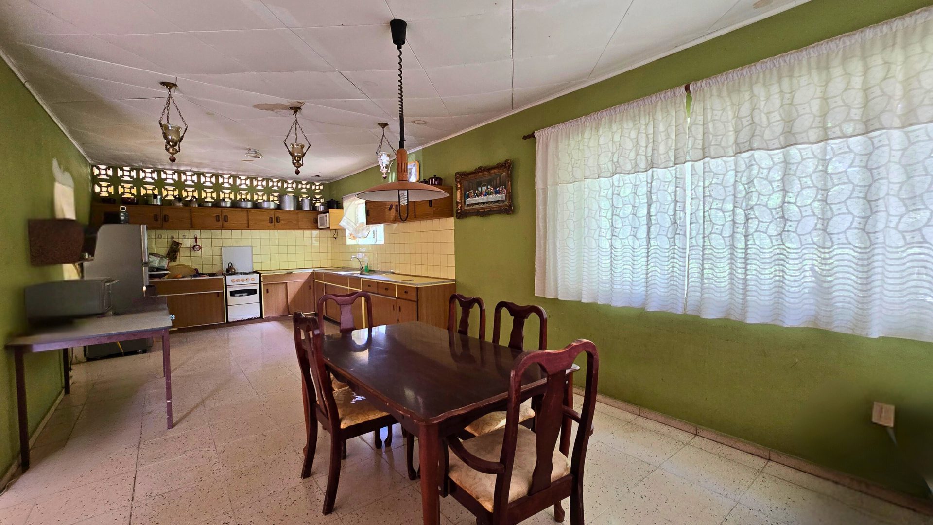 Dining area and open connection to living room