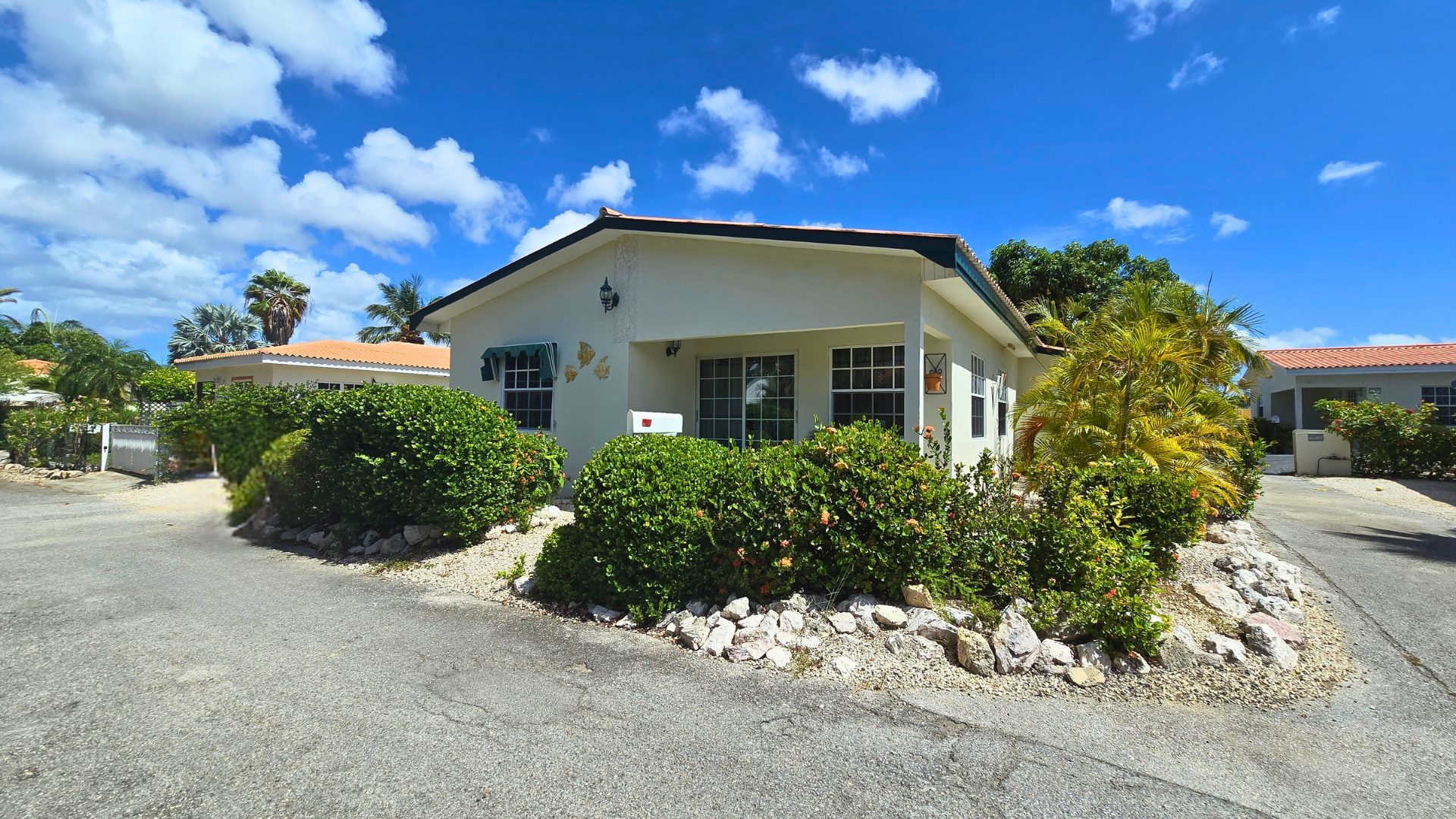 Cura&ccedil;ao real estate rental, Jan Thiel rental property, Lagunisol bungalow for rent