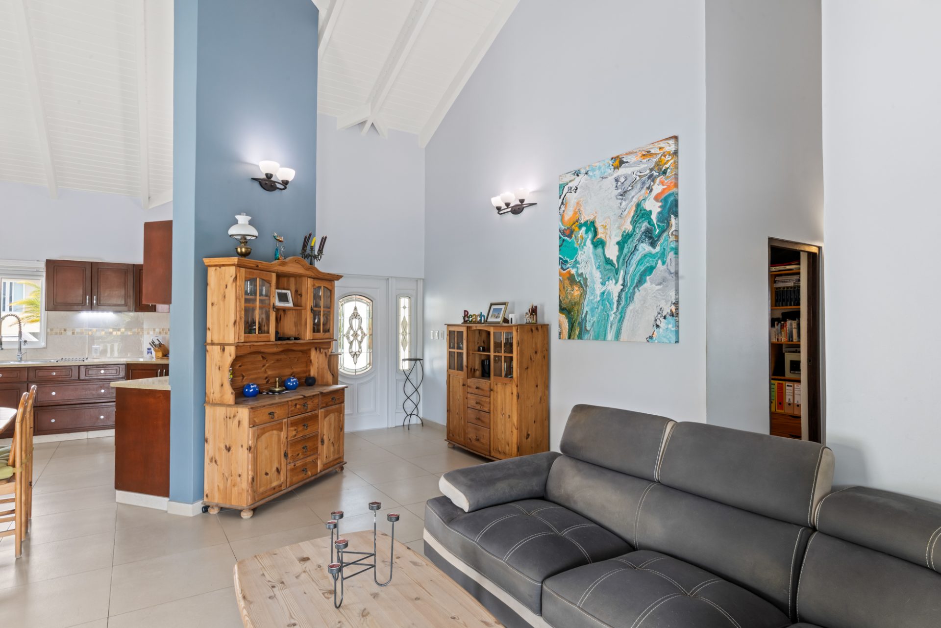 5-bedroom freehold homes for sale in Blue Bay — photo 3 of 5